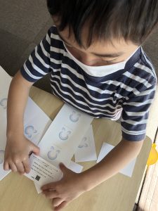 末っ子くんがショップカード作成を手伝ってくれました