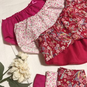 曇り空の日も明るいカラーを取り入れ気分は晴れ