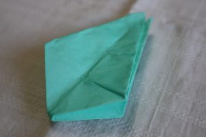 色の持つ魅力とハンドメイドランジェリー